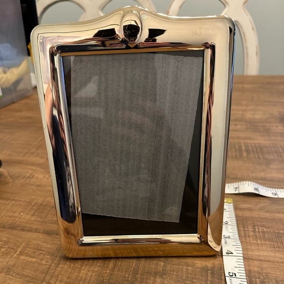 Hallmark Silver tone Photo Frame 6x8 Easel back for shelf/table display - Picture 1 of 10